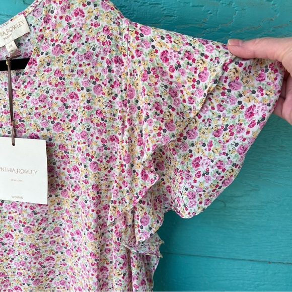 CYNTHIA ROWLEY FLORAL SMALL PRINT FLUTTER SLEEVES TOP SIZE 2X NWT - Picture 3 of 6